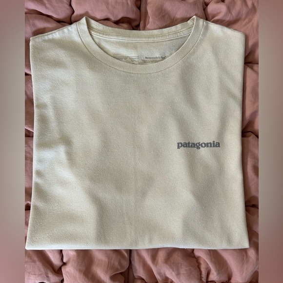 Patagonia Cream Responsibili-Tee Logo T-Shirt Gorpcore Minimalist Casual Men S - Picture 2 of 4